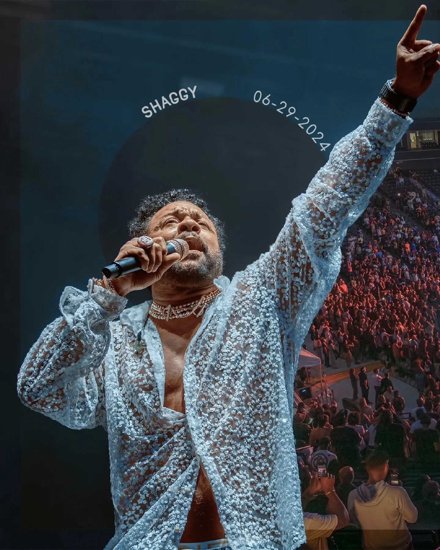 @direalshaggy @liveatthebowl 
About a year ago.

Can confirm, they call him Mr. Boombastic
.
.
.
.
.
.
.
.
.
.
.
.
.
.
.
.
.
.
.
.
#shaggy #reggae #livemusic #concertphotography #canonr6markii @canoncanada