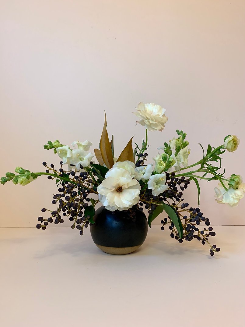 m bueno vase arrangement 1.jpeg