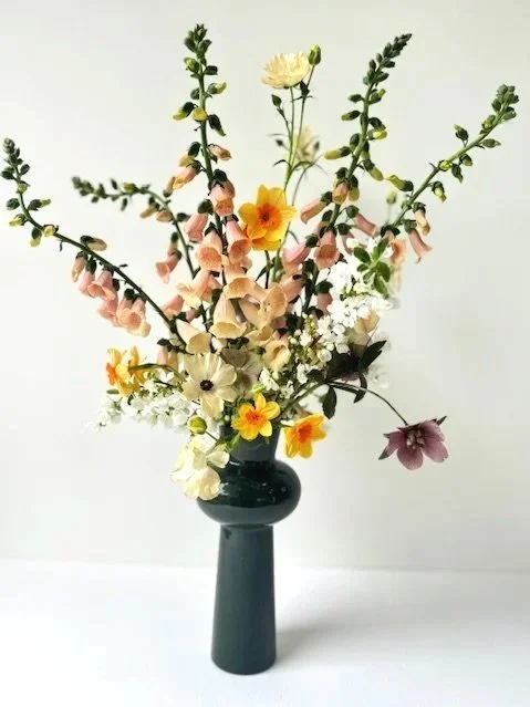 Mothers+Day+special+green+vase+arrangement.jpg