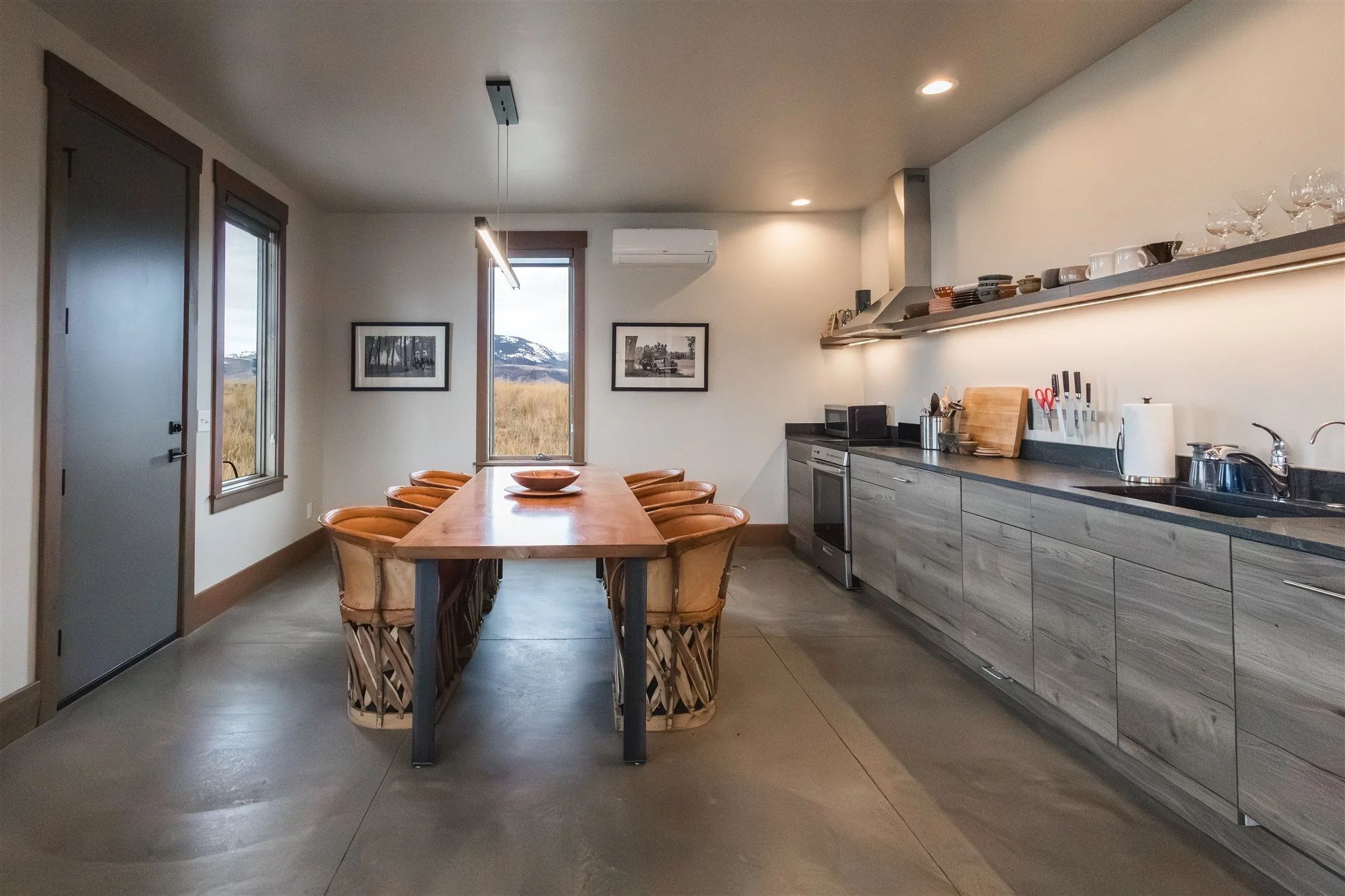 Stuarts Cabin_WideAngle-11.jpg