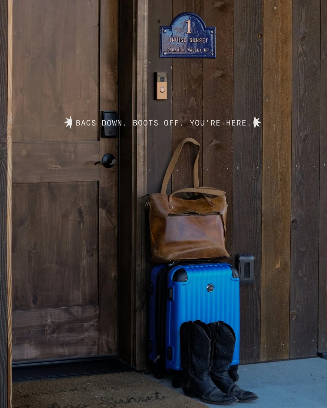 Bags Down. Boots Off. You've Arrived.

Indigo Sunset, your next stay in Paradise Valley, has the kind of quiet that resets you when you walk in. Vaulted ceilings, warm wood finishes, and windows that frame the mountains like they were built for exact