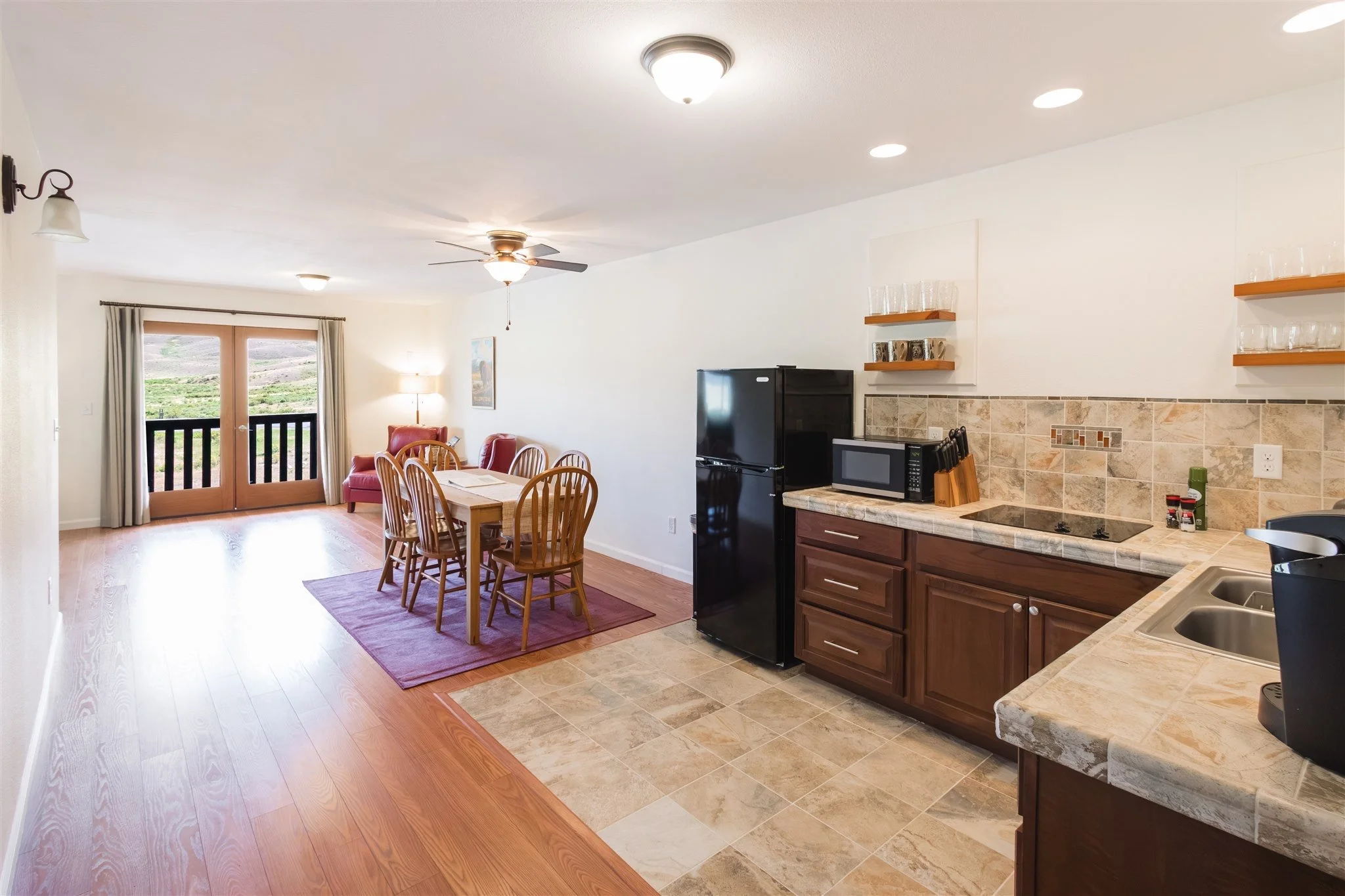 YellowstoneOutpost_Listing-19.jpg