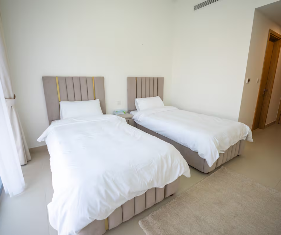 Untitled design - 2025-09-23T201437.055.png