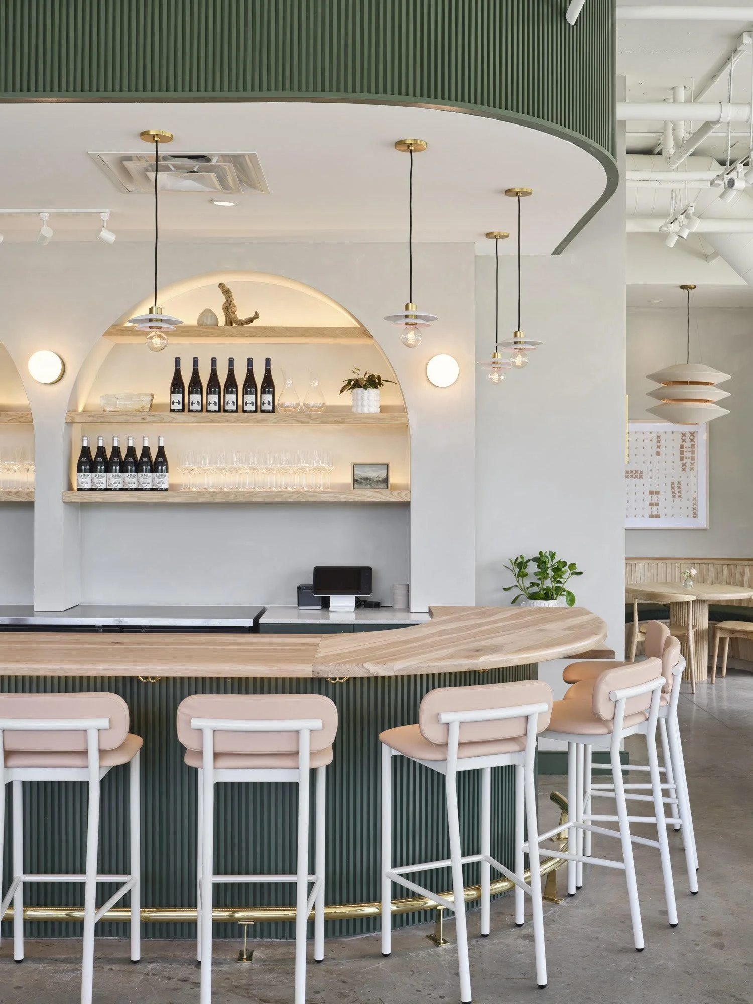 Underdog Wine Bar