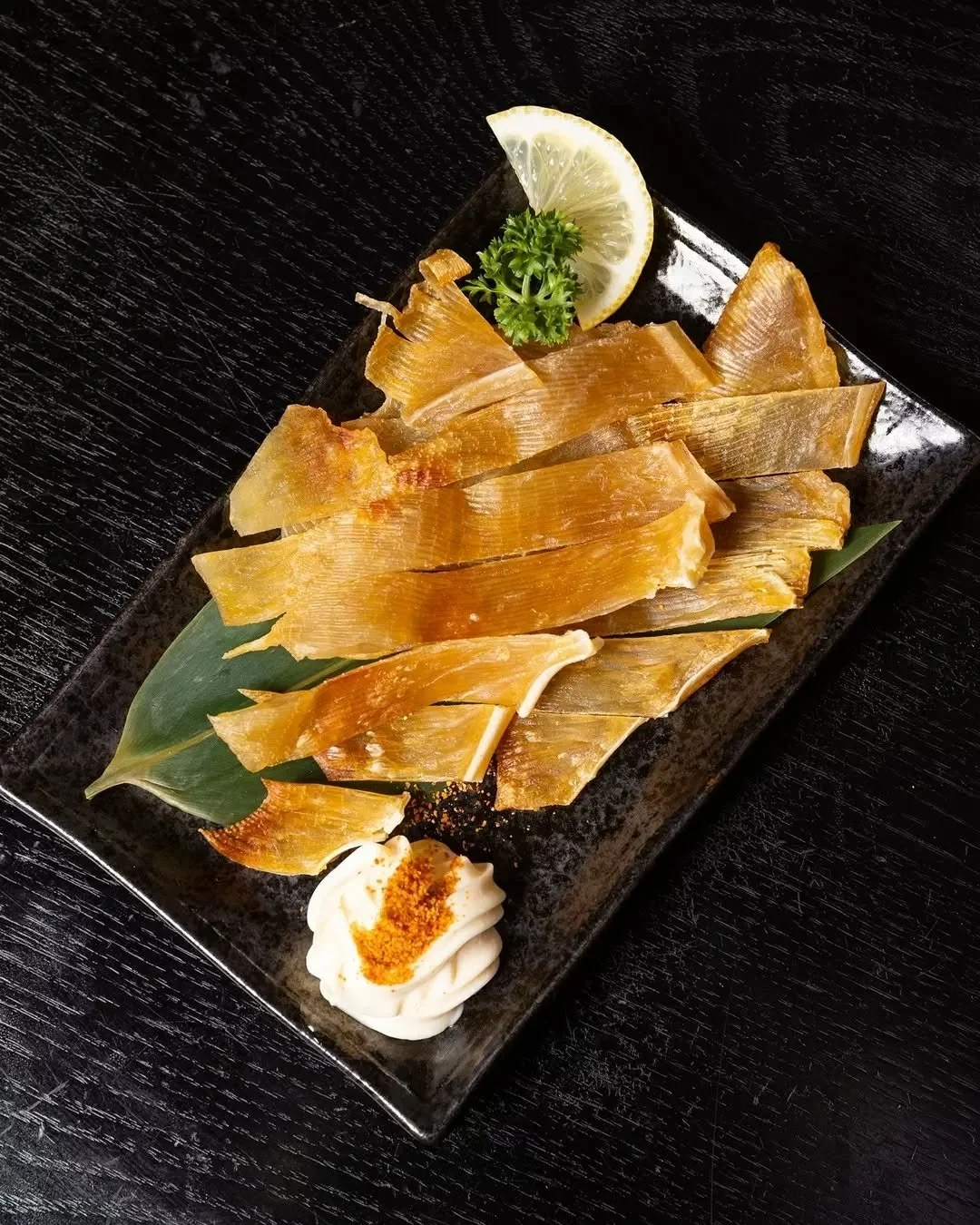 エイヒレ
Eihire

Charred edges, rich flavour, simple pleasure. Eihire brings a taste of traditional izakaya comfort to the table.