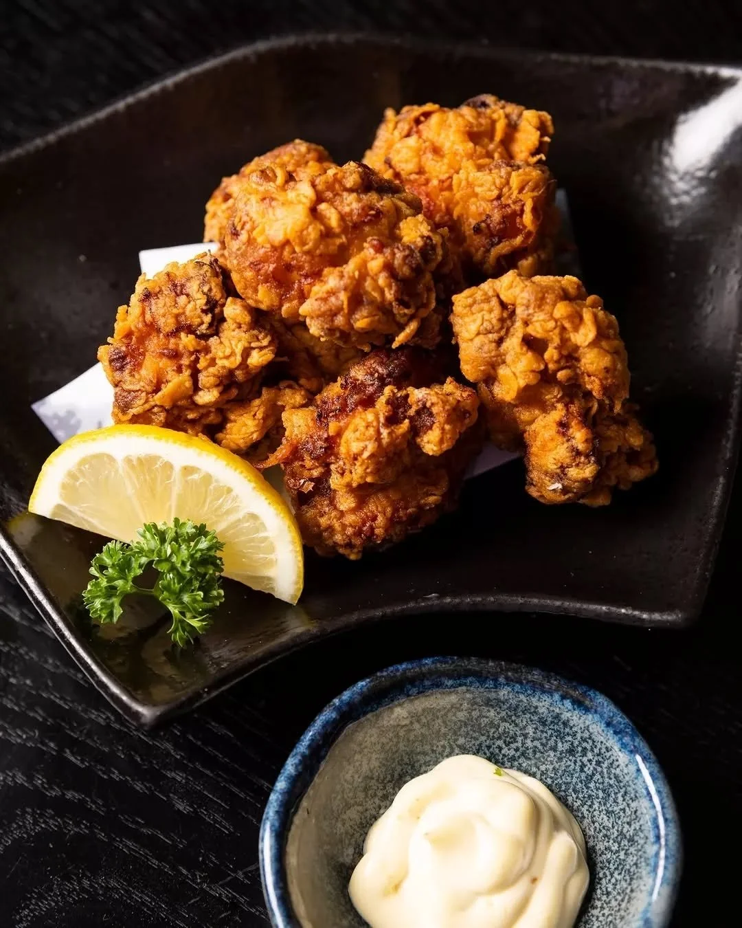 鶏の唐揚げ
Tori Karaage

Lightly seasoned, perfectly fried and always a crowd favourite. Simple, satisfying, and best enjoyed hot.