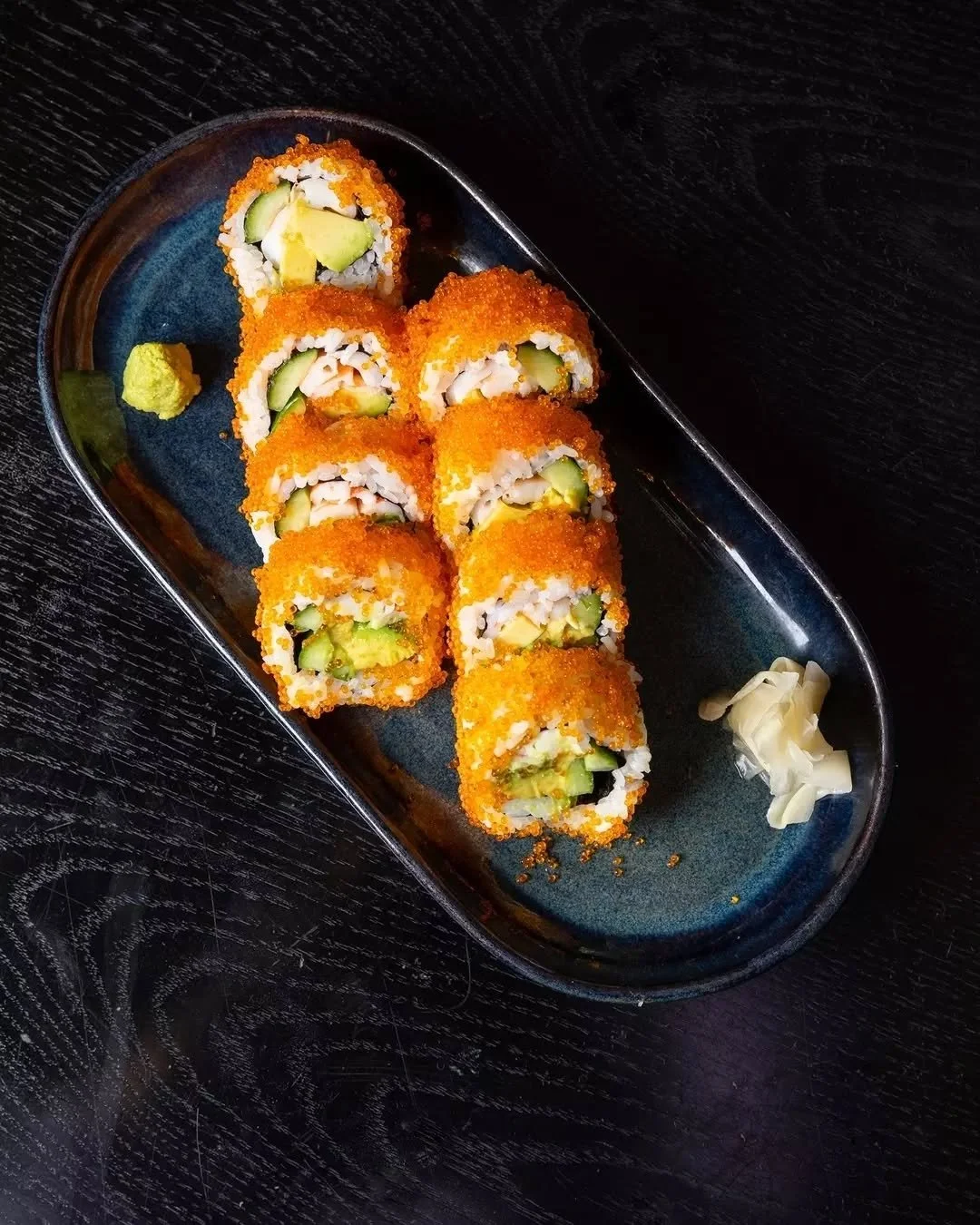 寿司
Sushi

Carefully crafted and beautifully balanced. Each piece is made with respect for tradition and with a focus on freshness.