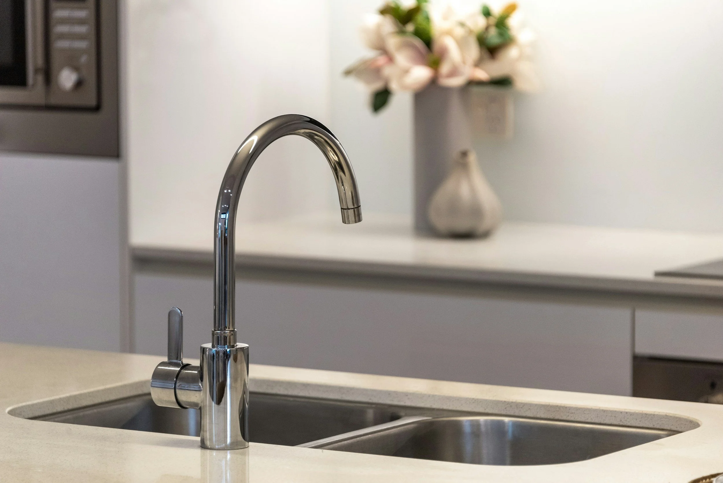 Fresh and Clean: 8 Eco-Friendly Garbage Disposal Odor Removal Ideas