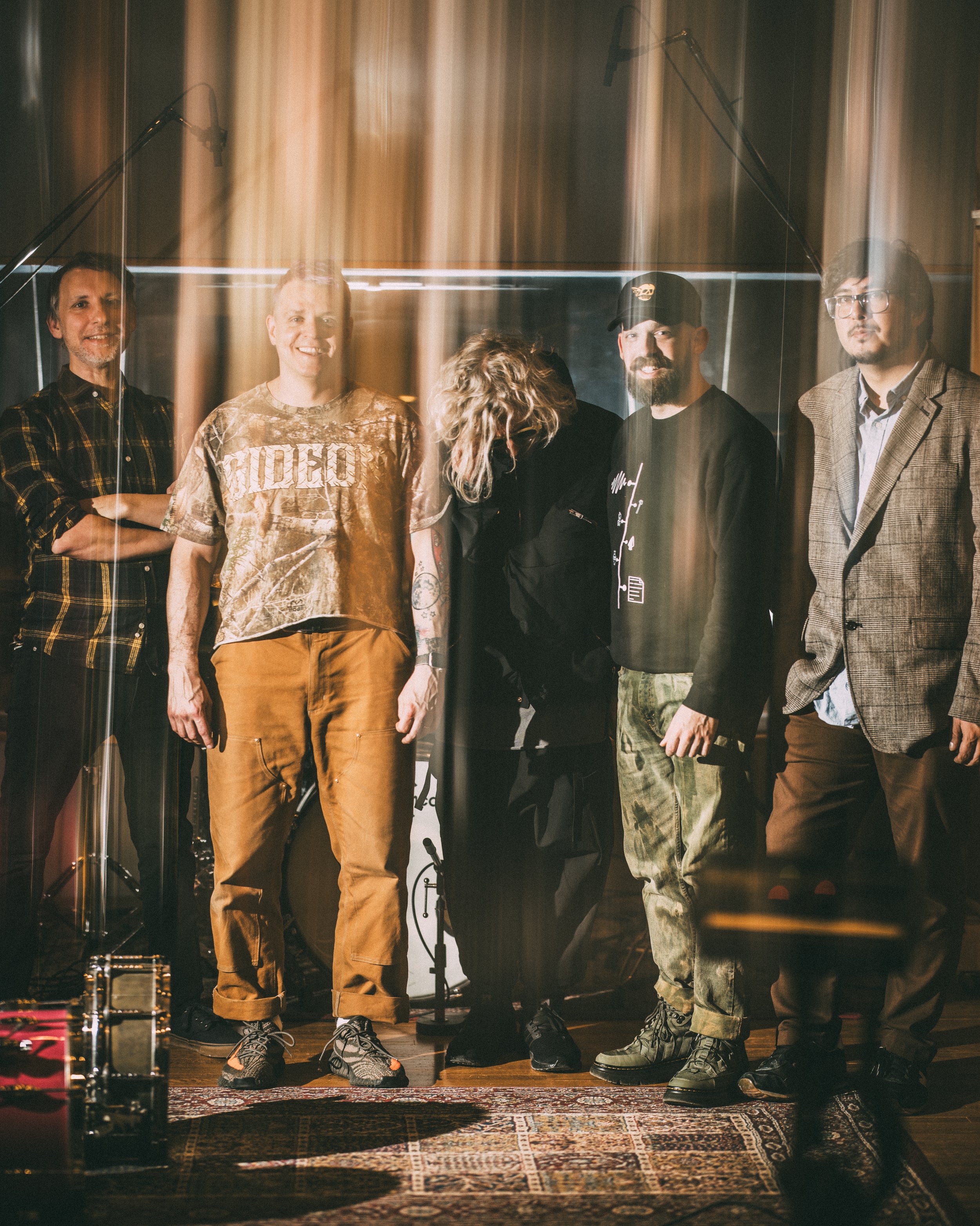 TRACE_REMAINS_BLUR_1