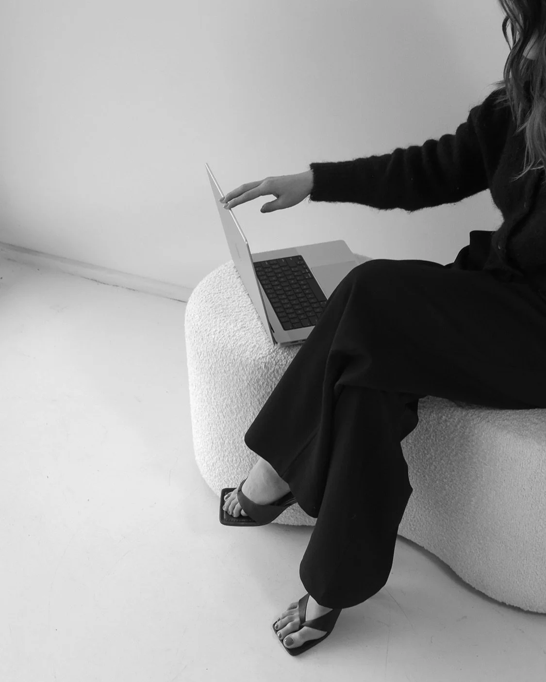 You might think you&rsquo;ve hit a neglected Insta page, but I promise that I&rsquo;m far from MIA! 

I still watch every sneaky view&hellip; follower&hellip; DM that comes this way 😉

While I&rsquo;m too busy looking after my clients&rsquo; social 