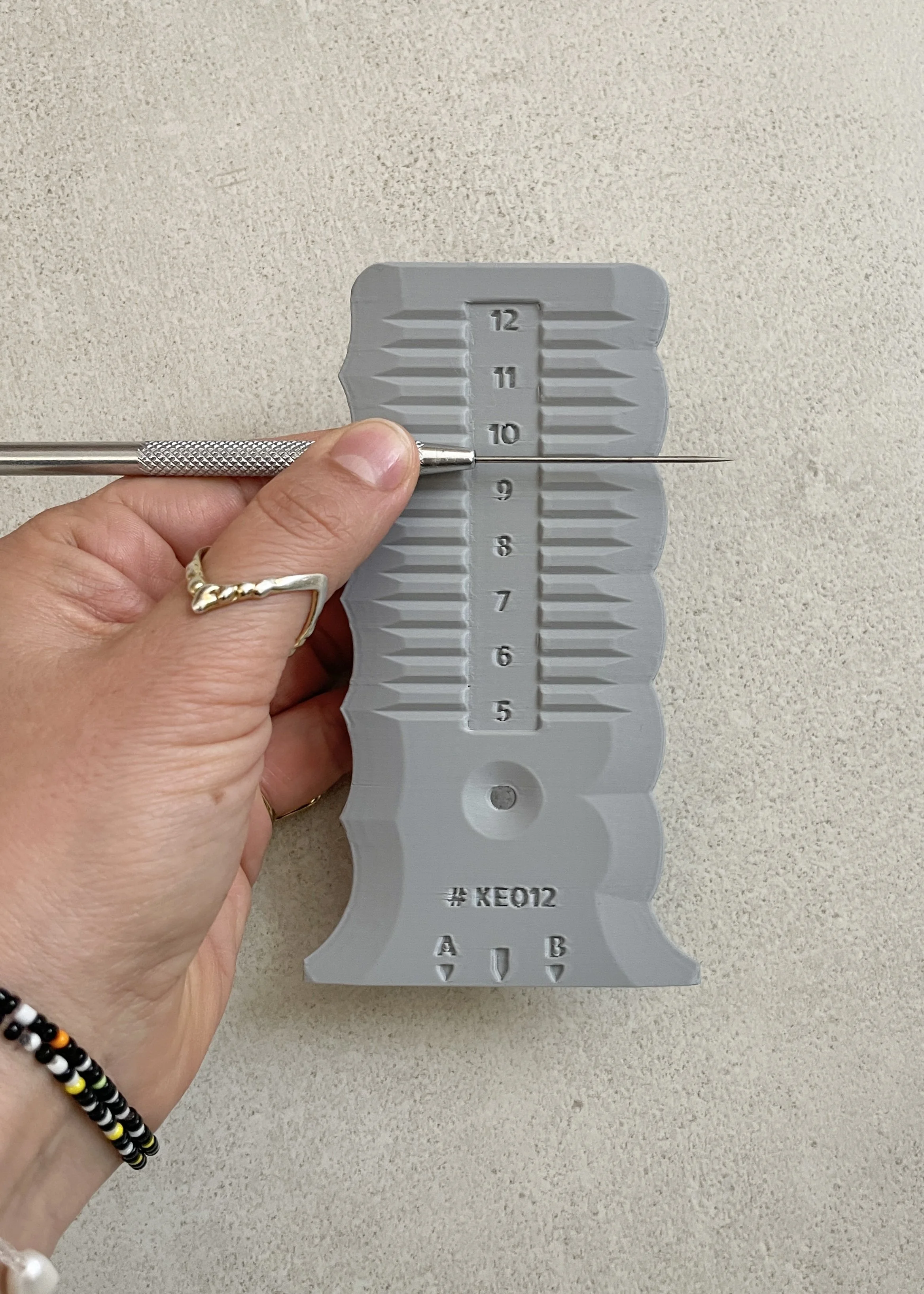 KEO 12 med Needle.jpg