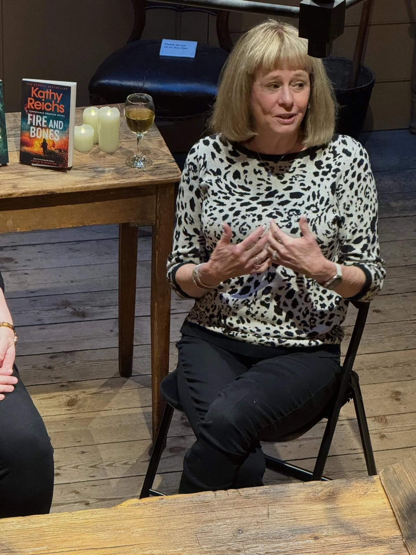 ✨ Tonight we’re thrilled to welcome the legendary Kathy Reichs to Capital Crime!
📍 Set against the incredible backdrop of the Old Operating Theatre Museum & Herb Garret—the oldest surviving operating theatre in London—we&rsquo