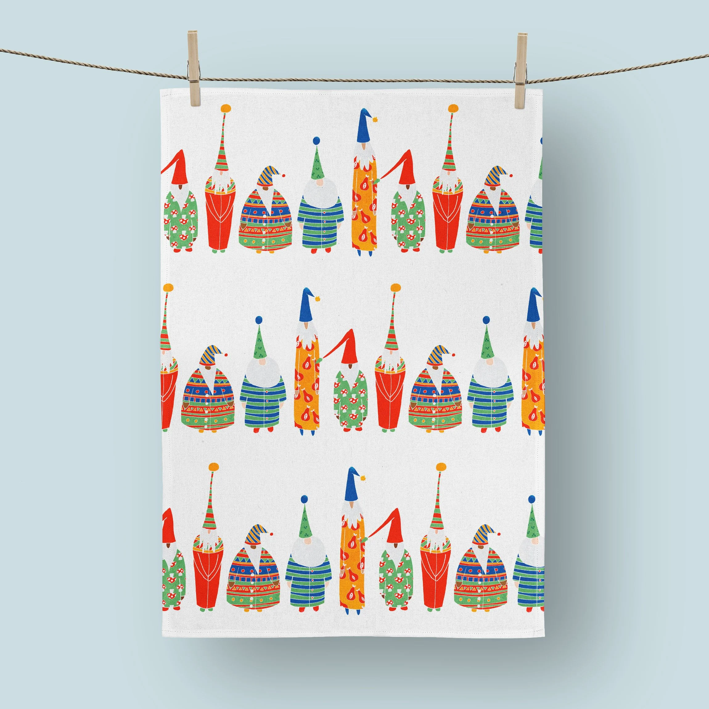 ellie-good-Christmas-Gonks-tea-Hanging-str.jpg