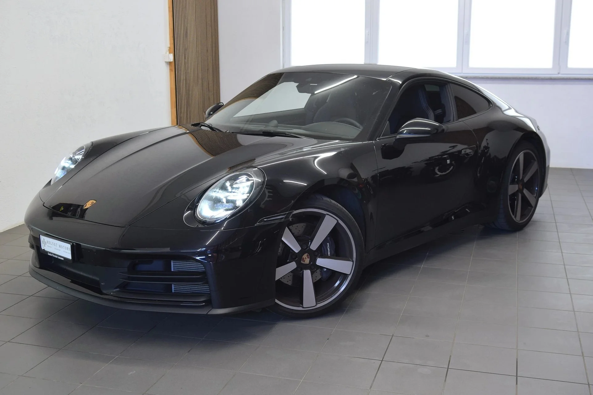 PORSCHE 911 Carrera PDK - Année: 03/2025 - Kms: 12.900 - Prix: 134.900 Chf