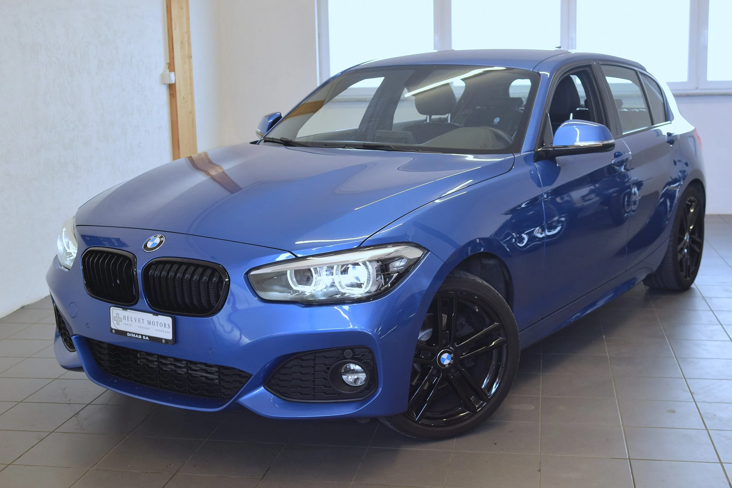 BMW 118i Edition Sport Line - Année: 05/2018 - Kms: 90.600 - Prix: 13.990 Chf