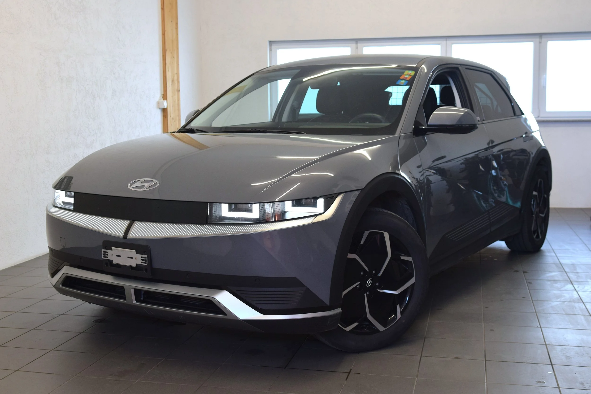 HYUNDAI Ioniq 5 77kWh Vertex 2WD - Année: 11/2022 - Kms: 42.000 - Prix: 27.990 Chf