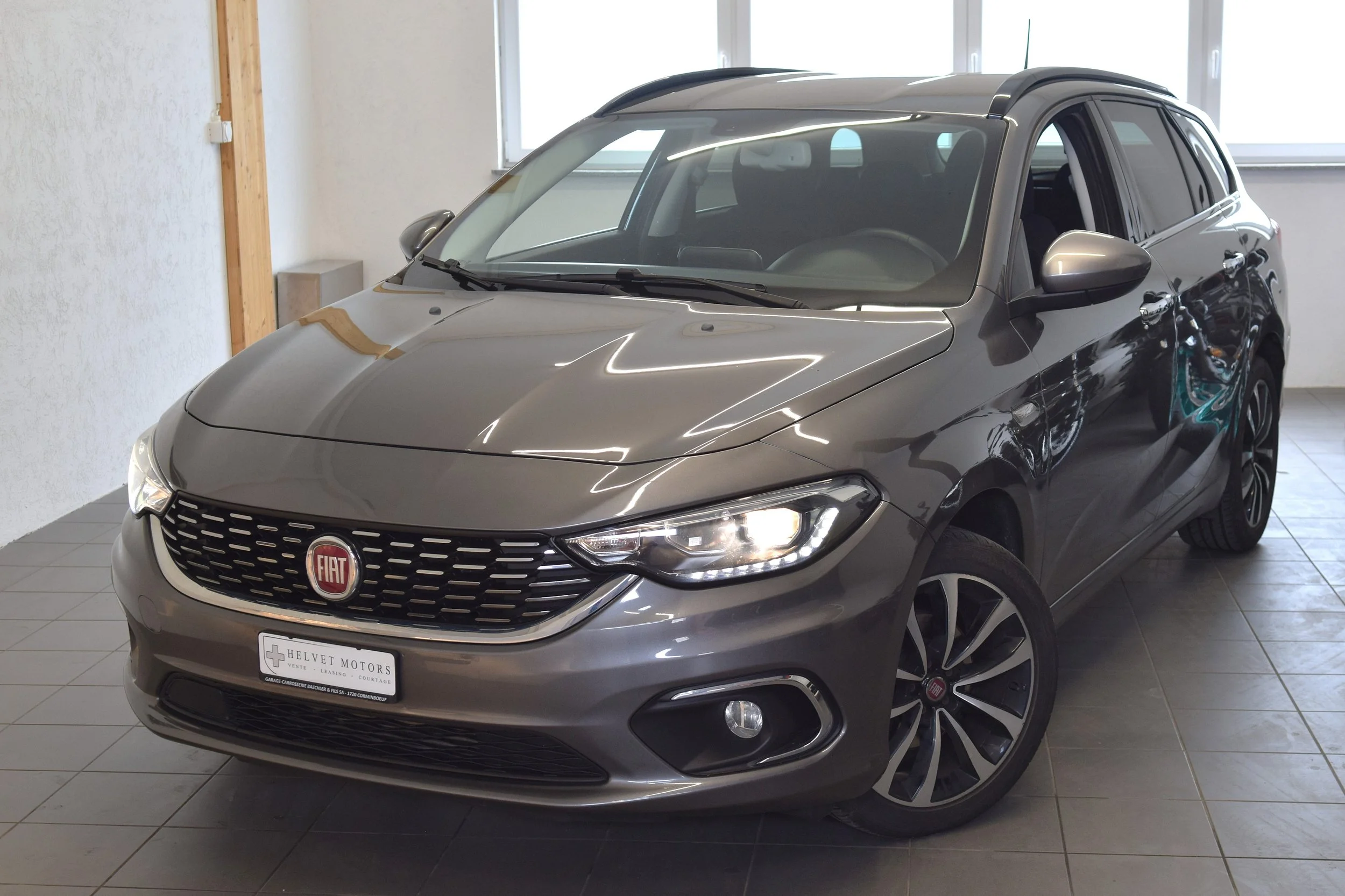 FIAT Tipo 1.6MJ Station Wagon S-Design DCT - Année: 10/2017 - Kms: 101.200 - Prix: 8.900 Chf