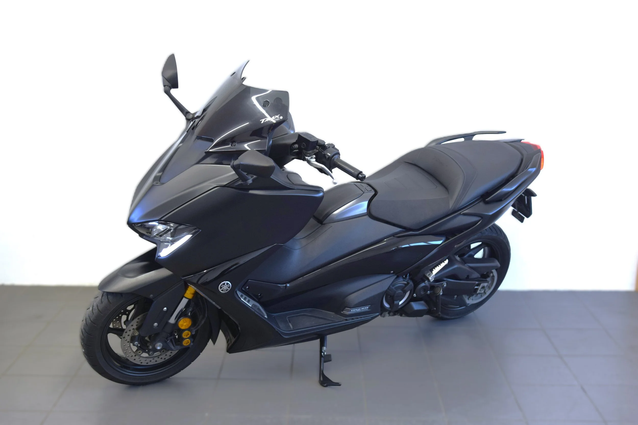 YAMAHA T-MAX Tech-Max XP 560 - Année: 07/2020 - Kms: 22.900 - Prix: 9.490 Chf
