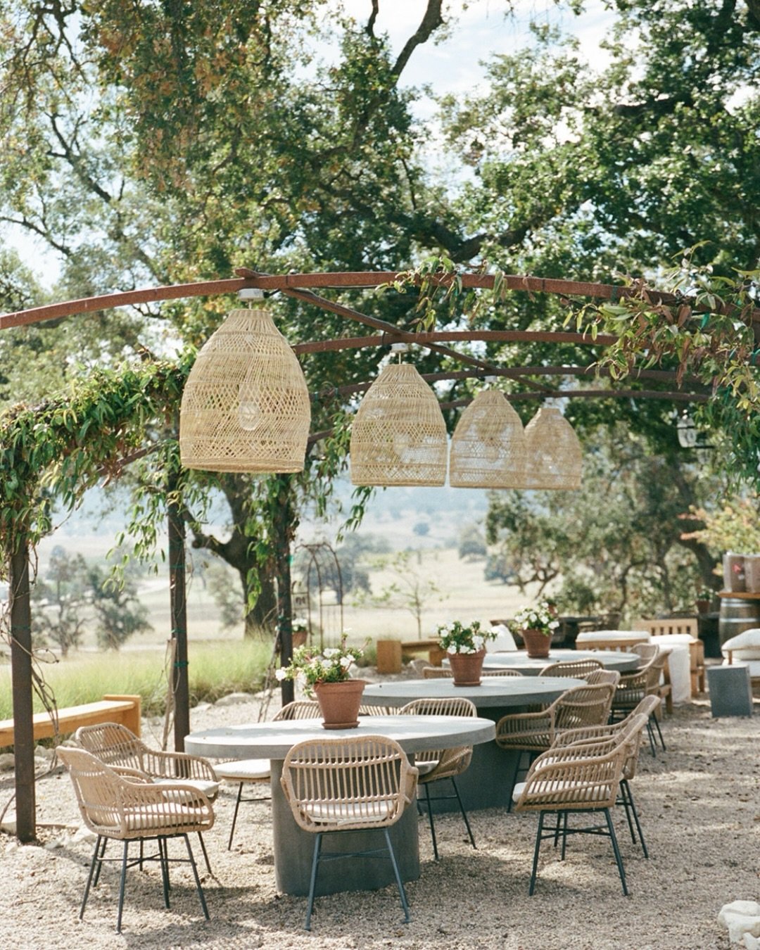 Fall details on the Central Coast

Venue&nbsp;@riataranchevents
Wedding Coordinator&nbsp;@saraelizabethweddingsandevents&nbsp;
Staffing&nbsp;@criuhospitality
Bar&nbsp;@criuhospitality
Beauty&nbsp;@amandaolsonbeauty
Photo&nbsp;@matrimonymedia &nbsp; &
