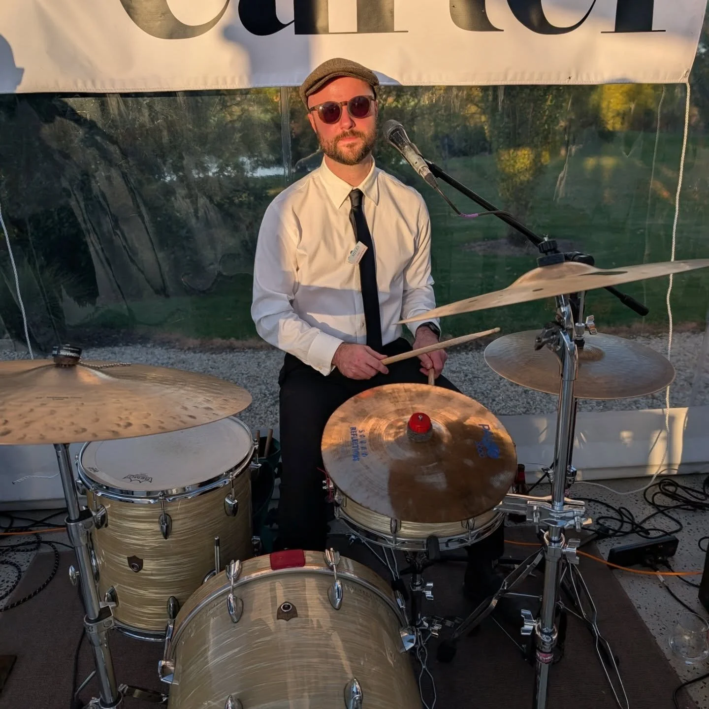 Throwback to the Soiree at @mewburnpark a few wee weeks ago. Sometimes we play songs with more than 4x chords... just sayin'.

#groovecartel  #groovecartelband #gippslandweddingband #gippslandband #dangelo