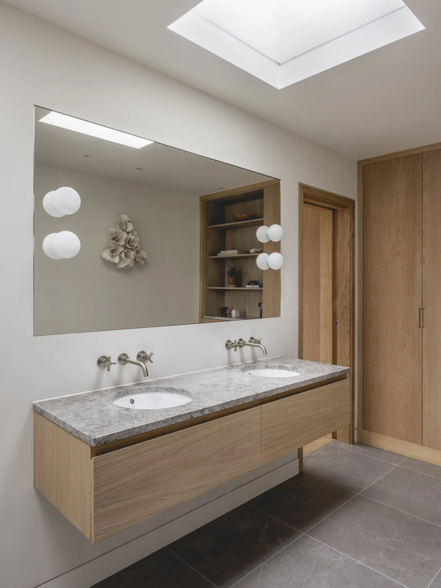 Low Res_Billy Bolton_Millard & Flo_Little Cutmadoc_258-HDR.jpg