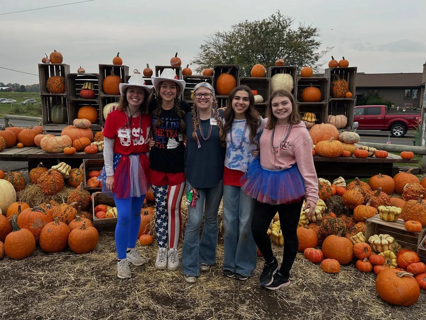 🚨 Free admission on the farm today! We are NOT opening our Back 40 today due to rain and our corn maze being too wet. Upick apples and pumpkin patch still available. Live music 1-4pm inside the barn!

Everyone is welcome today and no tickets necessa