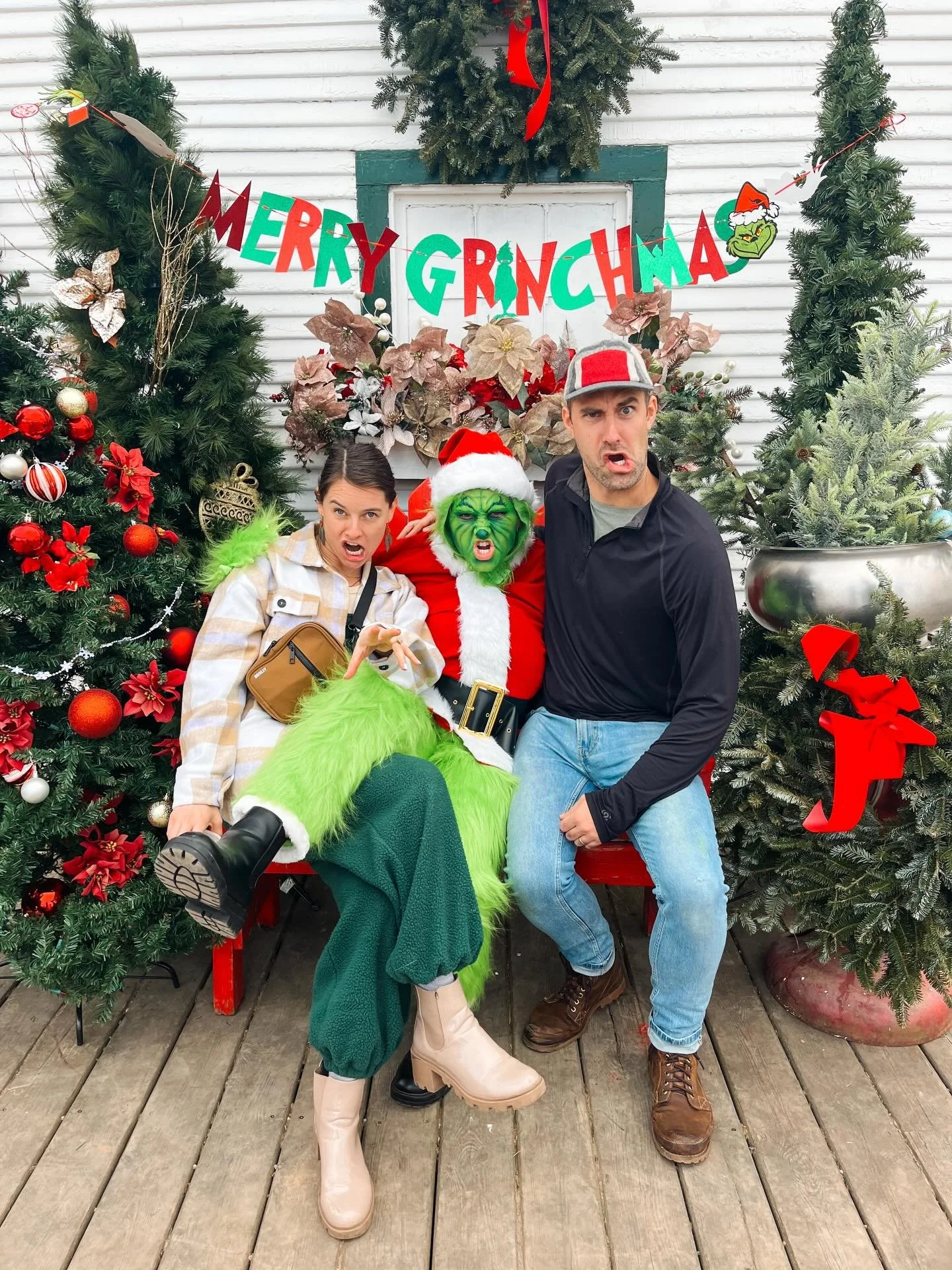 It&rsquo;s time for GRINCHMAS at Dunneback Girls! 💚✨
Join us this Saturday for all things merry, mischievous, and a little bit GRINCHY.

📸 Meet the Grinch herself (photo ops encouraged!)
🥞 Grinch-inspired treats + festive sips
🎨 A fun Grinch craf