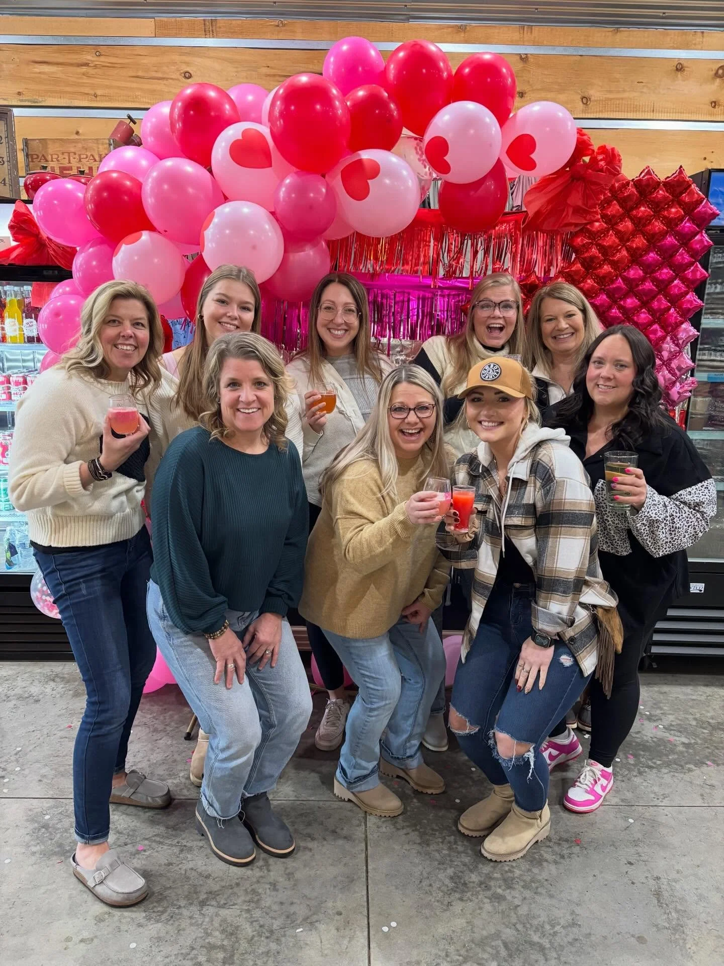 👯&zwj;♀️💘 Scroll through to get a glimpse of our Galentine&rsquo;s event coming this Saturday!! Event goes 9-5pm &bull; Live DJ here from 11-4pm! 💃🏻 

We will have @dosomething_co here with their charm bar 💎 and their DIY hat patch bar! 🧢 

🛍️