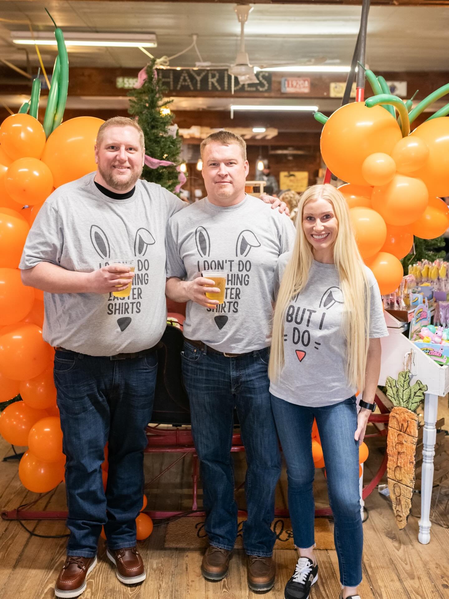 🐣🌷 Are you thinking about Easter yet?! 🌷🐣

Our annual Easter Egg Hunts are hopping back to the farm! Bring the kids out for our Kids Easter Egg Hunt packed with eggs, photos with the Easter bunny, breakfast, and tons of springtime fun.

And becau