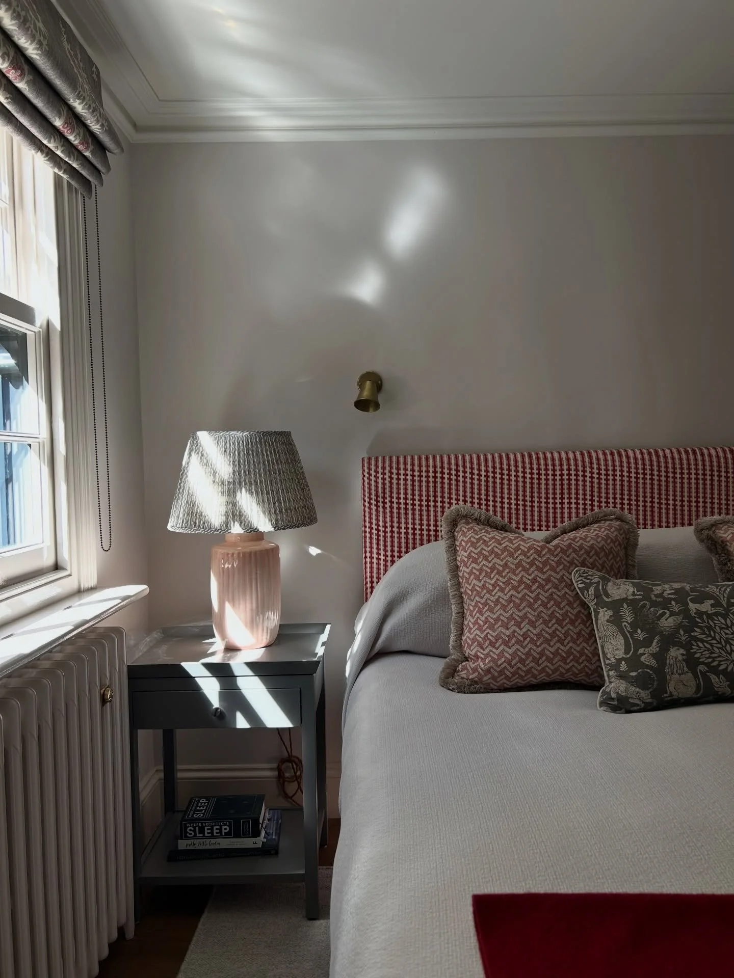 The courtyard bedroom in our Chelsea townhouse project 🍃

This room is super quiet and has the loveliest outlook onto a private courtyard - it&rsquo;s one of our favourite rooms in the house.

Suppliers and sources tagged and further details below:
