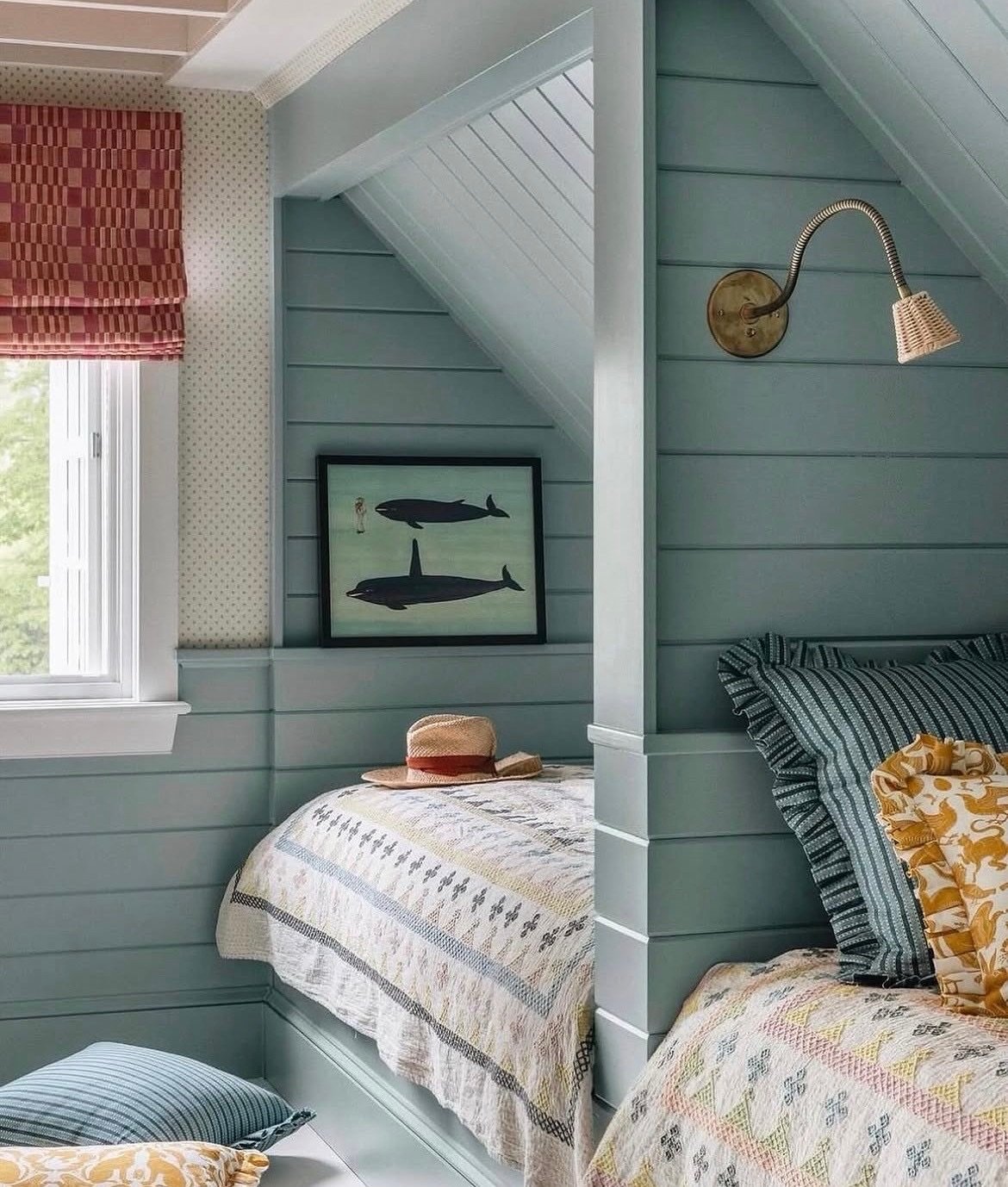 I&rsquo;m always drawn to a beautifully designed bed nook - there&rsquo;s something inherently magical about them.
⠀⠀⠀⠀⠀⠀⠀⠀⠀
Perhaps it&rsquo;s the sense of comfort they create. A quiet, enclosed world that feels both restful and imaginative&hellip; 