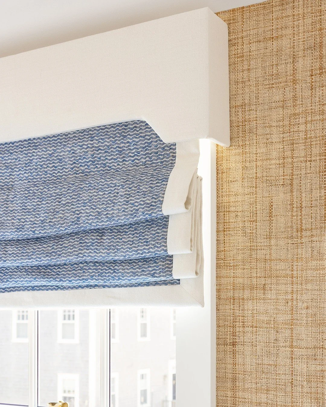 A few of the window treatments in our Nantucket Summer House project! All made up by @trystitchroom in some beautiful fabrics and trim. 

Photo1: Fermoie 'Popple' fabric
Photo 2: @schumacher fabric
Photo 3: @roseuniacke linen with @samuelandsons trim