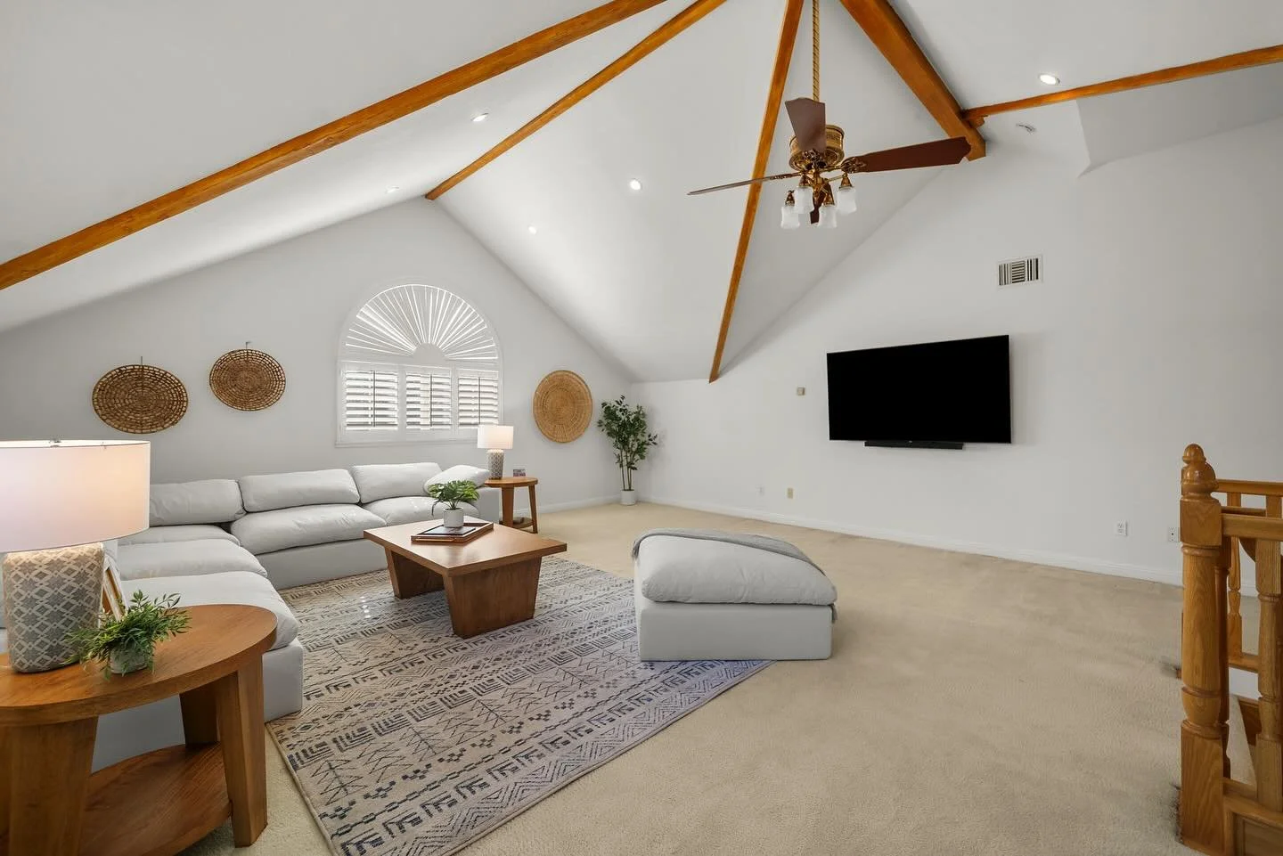 I was just reading an article about how much HOA fees have been rising, and it immediately made me think of my Emerald Dove listing. One of my favorite things about this home is the neighborhood HOA. You get the Valencia Summit lifestyle people love,