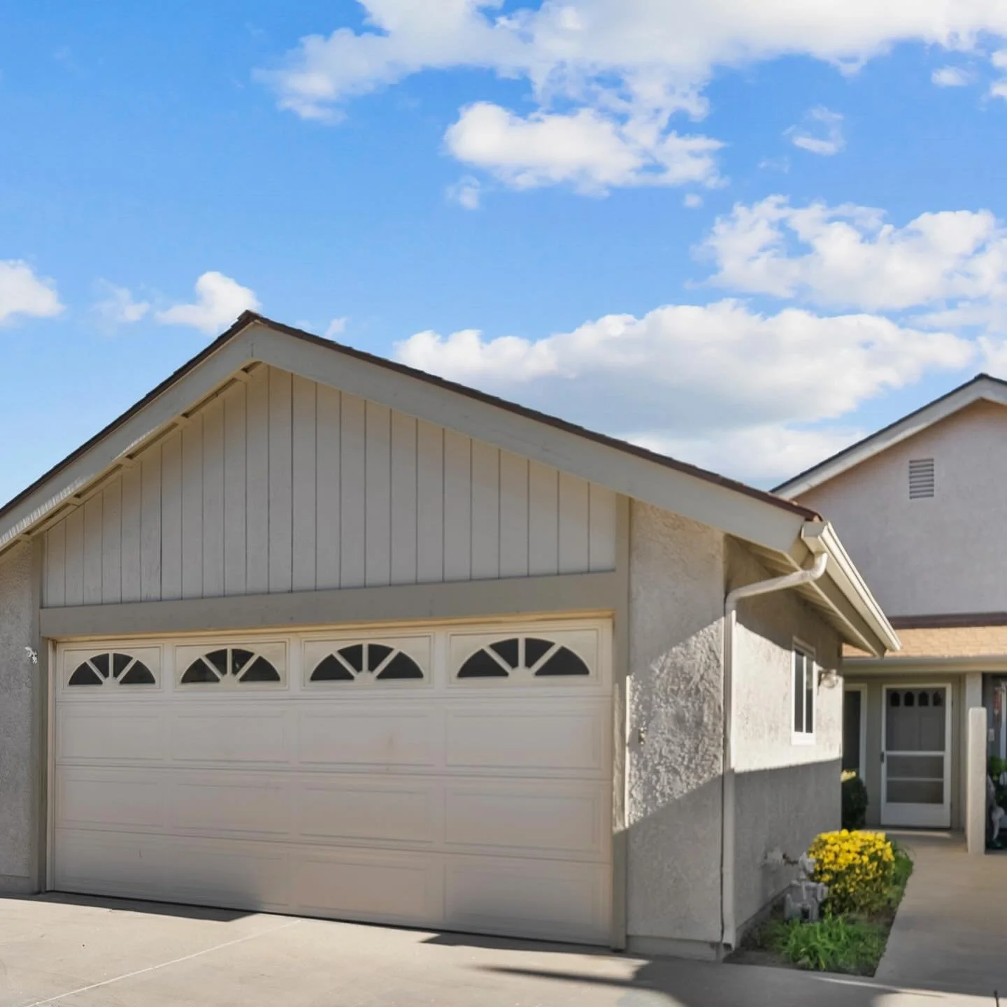 Do you know someone looking to downsize, simplify life, or finally enjoy a little less maintenance and a lot more living? I keep telling John these 55+ communities are where it is at! I love it all&hellip;the Bingo games, the pickleball, the social v