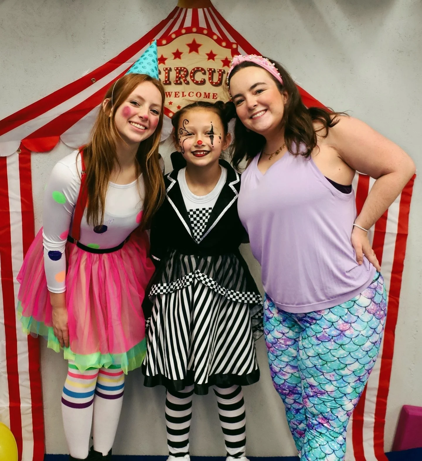 Halloween fun with the @nolimitsdancecompany fam🧜🏻&zwj;♀️