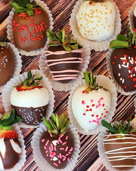 Strawberries_asst-w-toppings_CLOSE-3.jpg