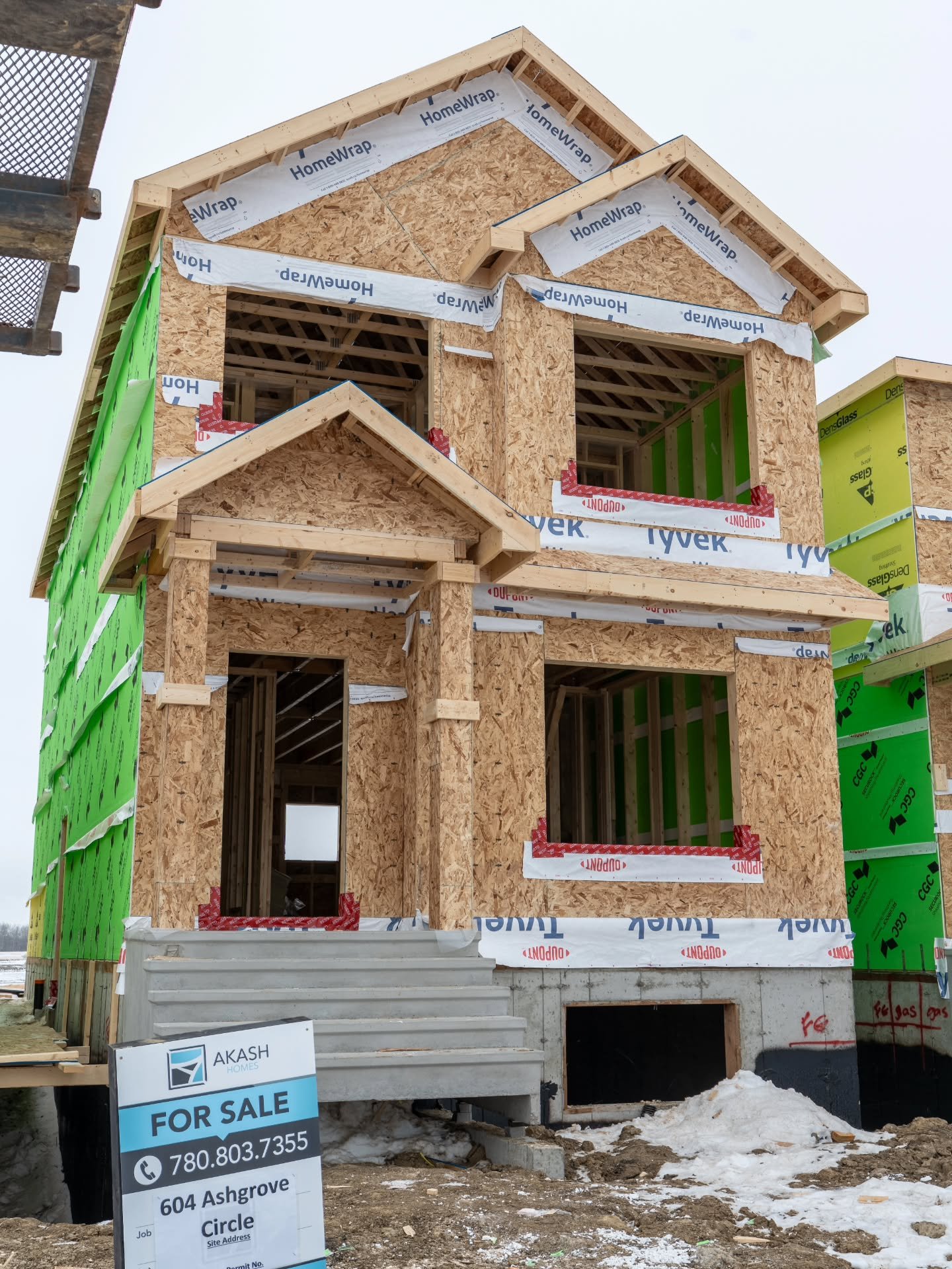 Nearing completion on this build for @builtbyakash in the new community of Anderson.

Framing through communities new and old!
Link in bio for our services or a quote!

Builder: @builtbyakash 
Shot by: @hammerwoodmedia 

#framing #construction #leduc