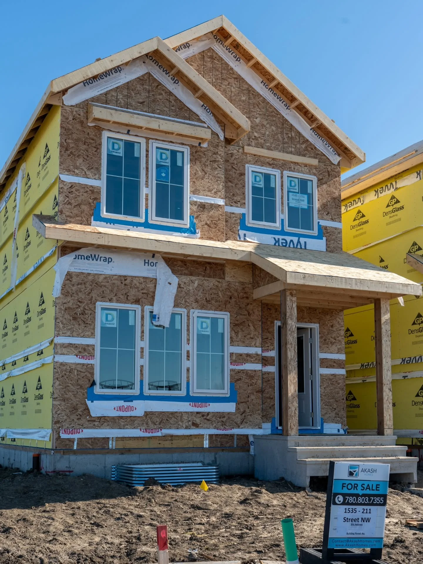 A new project by @builtbyakash expanding the community of Verge at Stillwater!

Looking to make your mark in rising developments across Edmonton?
Link in bio for our services or a quote!

Builder: @builtbyakash 
Shot by: @hammerwoodmedia 

#framing #