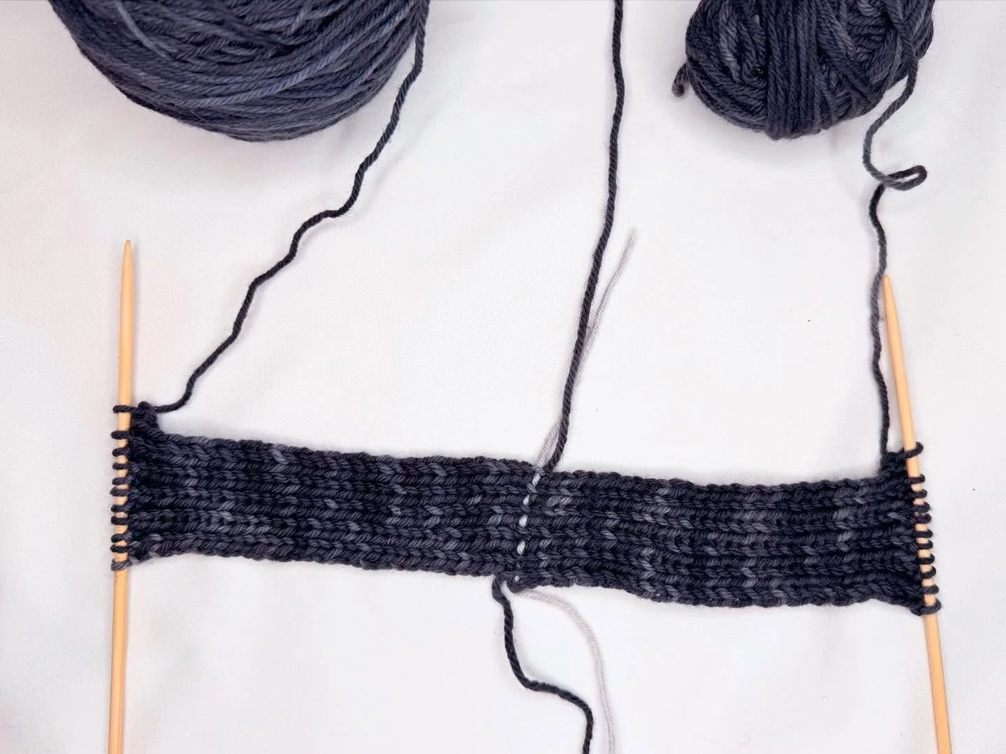 Back neck ribbing with @blacksheepdyeworks #knitting #knittersofravelry #knittingofinstagram #newdesign The Public Knitter