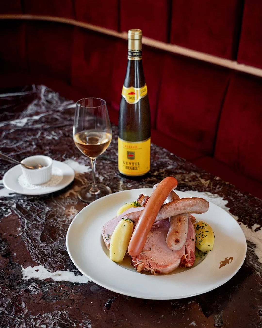 LE CROCODILE BY ROB FEENIE PRESENTS CHOUCROUTE GARNIE