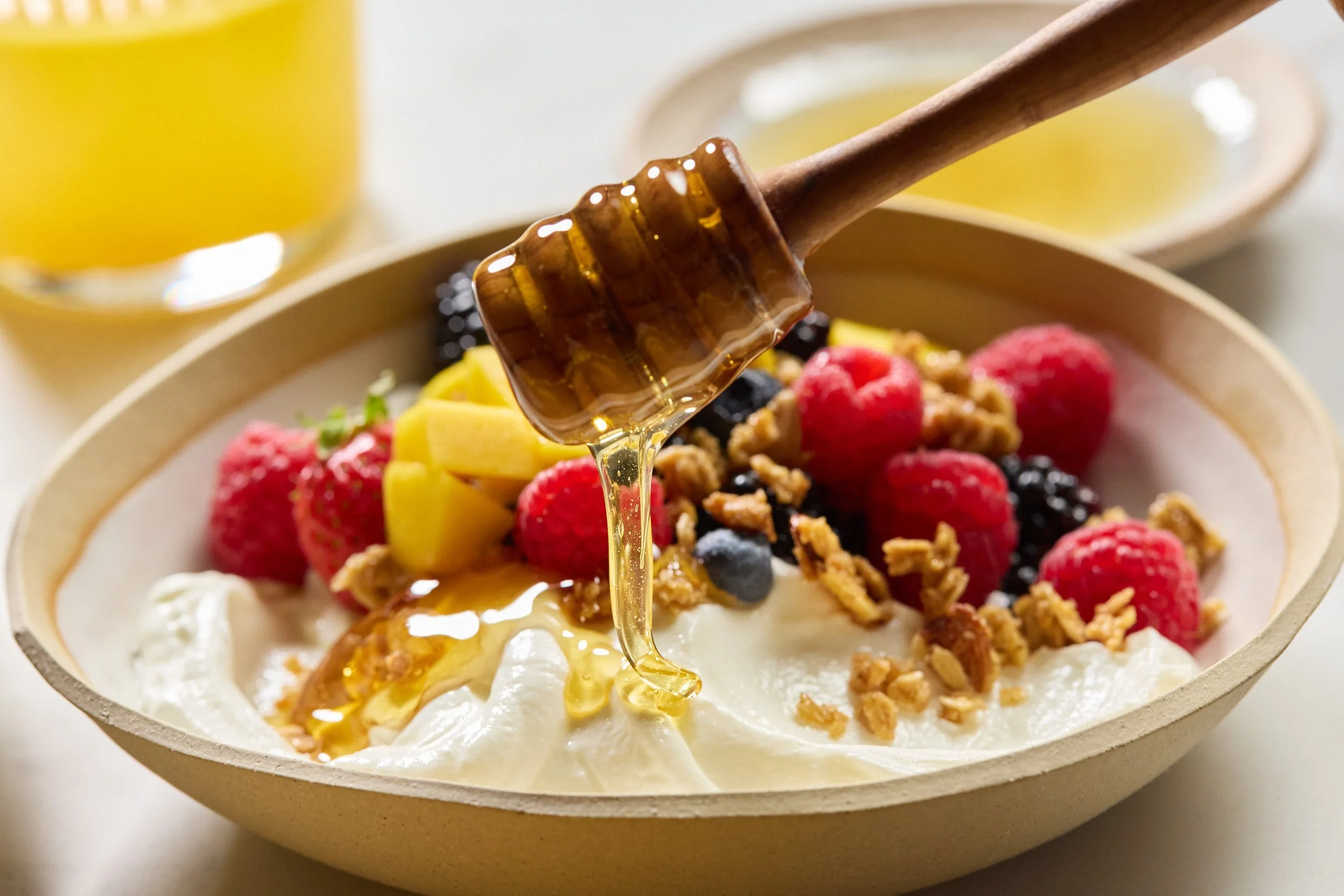 2025_WFM-CEN_Mar_BrandSeason-YellowTV_Granola-0758.jpg