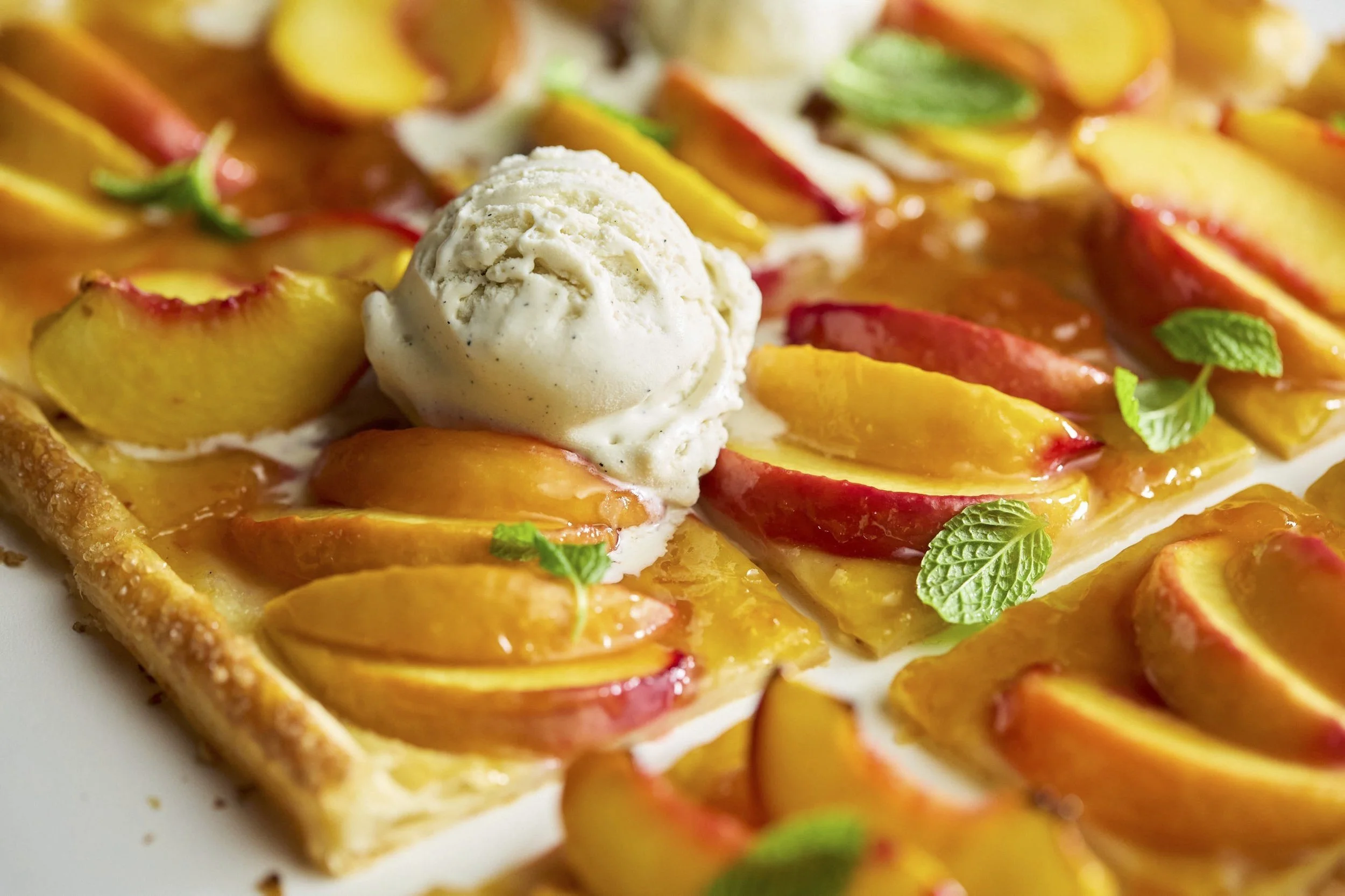 017__2025_WFM-CEN_Mar_BrandSeason-YellowTV_Peach-Galette-0382.jpg
