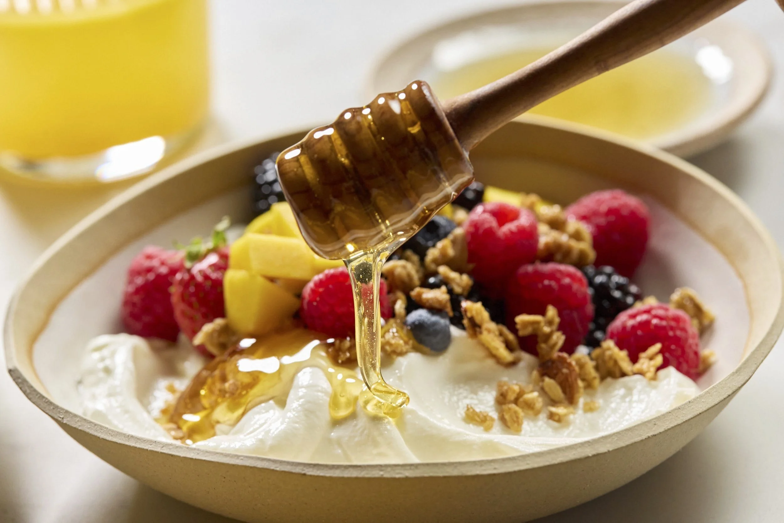 2025_WFM-CEN_Mar_BrandSeason-YellowTV_Granola-0758.jpg