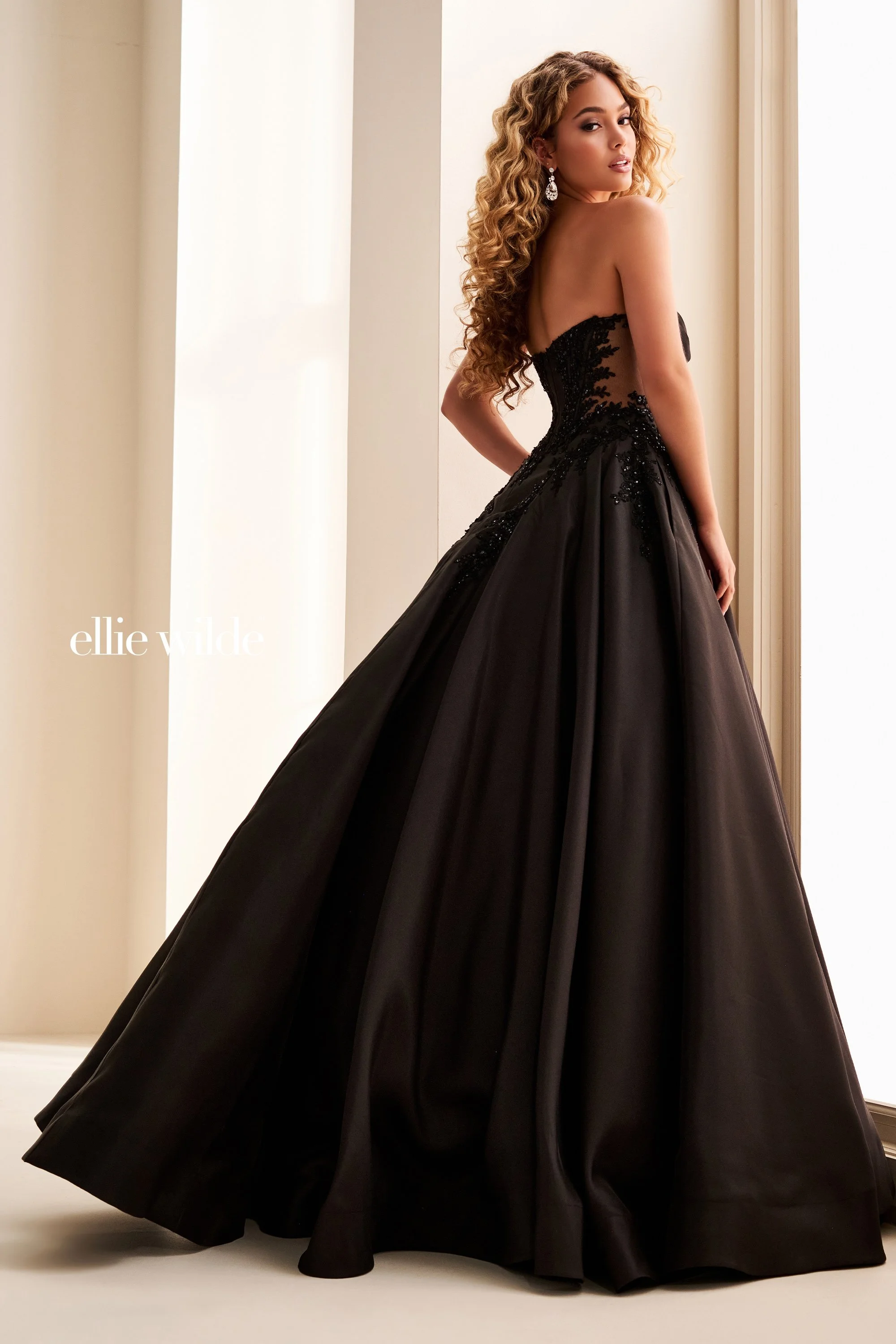 EW37082-black-b.jpg