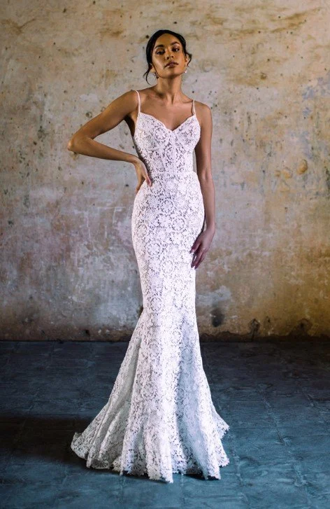 F300/ 12/ Nude-Mocha-Ivory-Champagne-Nude — Unaltered Bridal