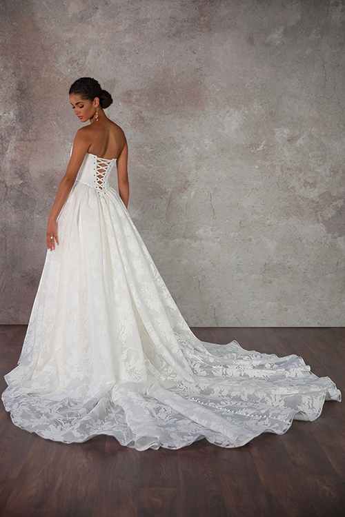 D4158-02.webp