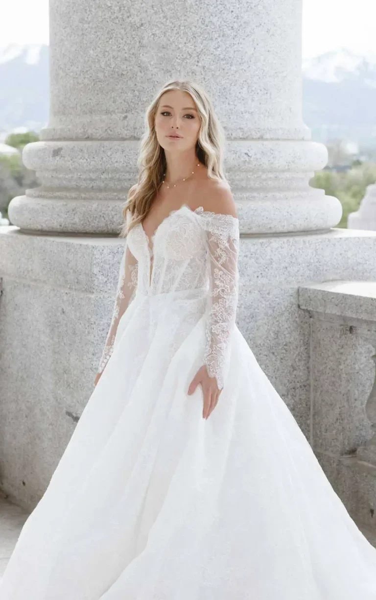 Martina-Liana-Luxe-Wedding-Dress-LE1290-01-768x1225.webp