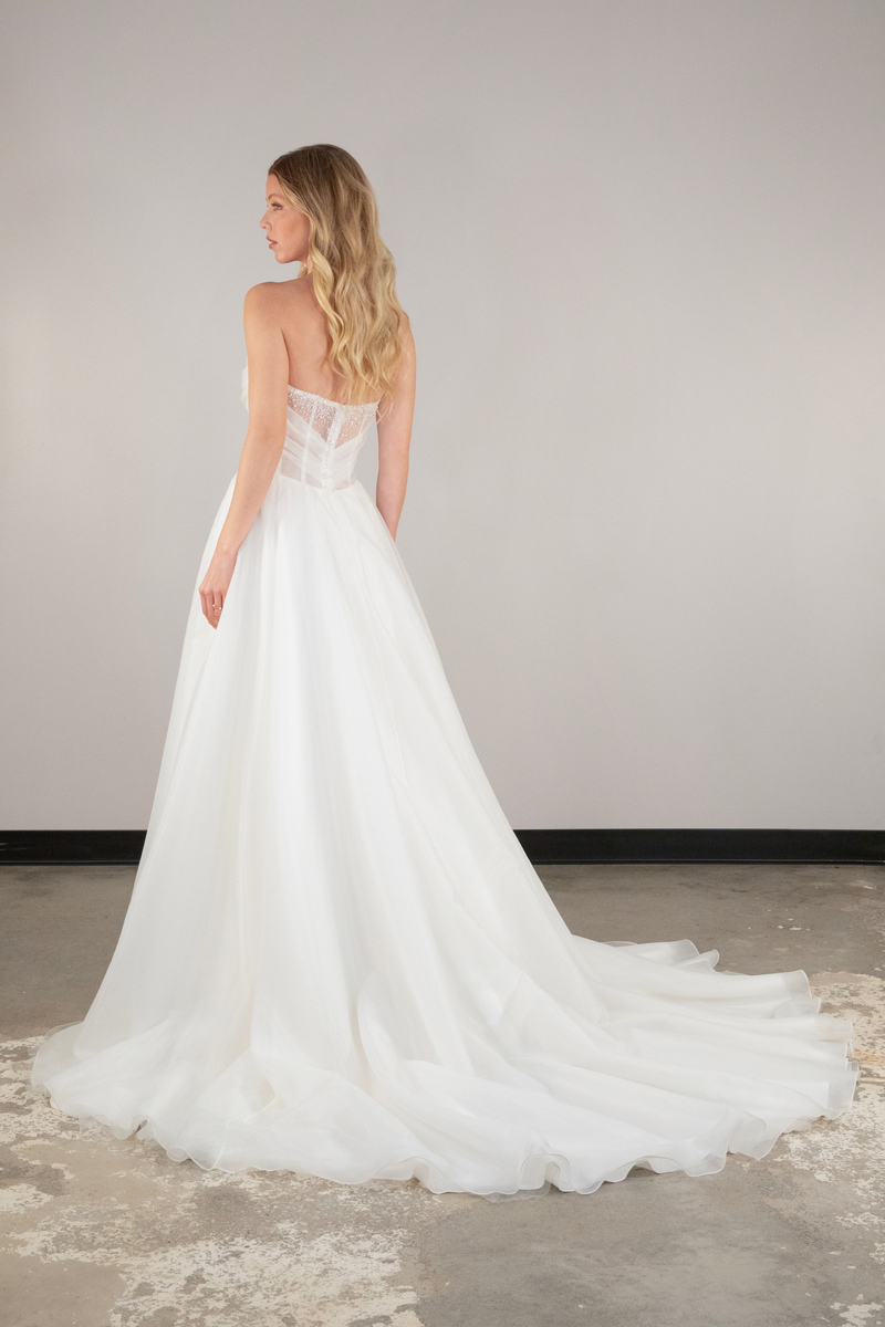D4124-02.webp