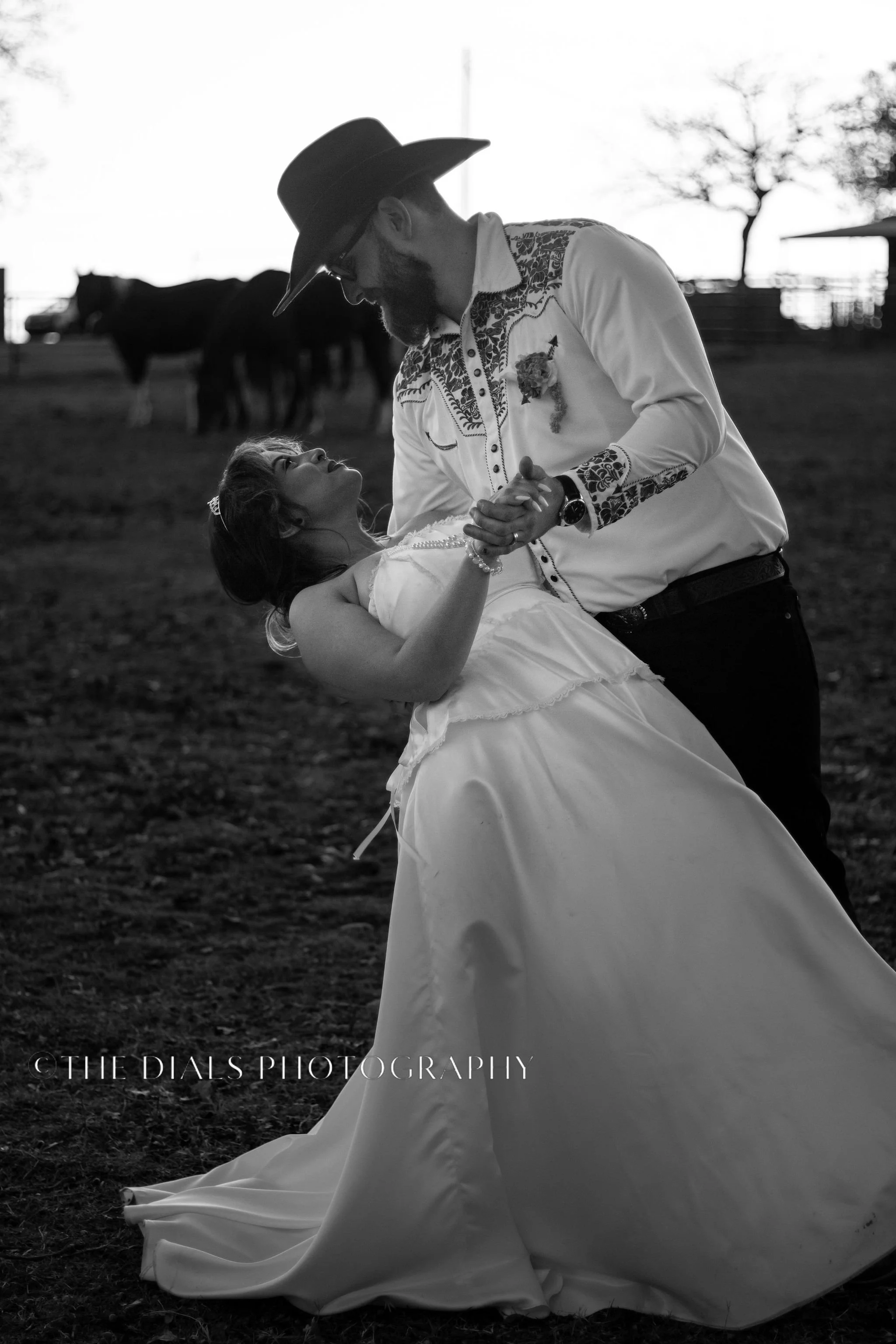 TheDialsPhotography_BridalPortraitsSession_WeatherfordTexas-27.jpg