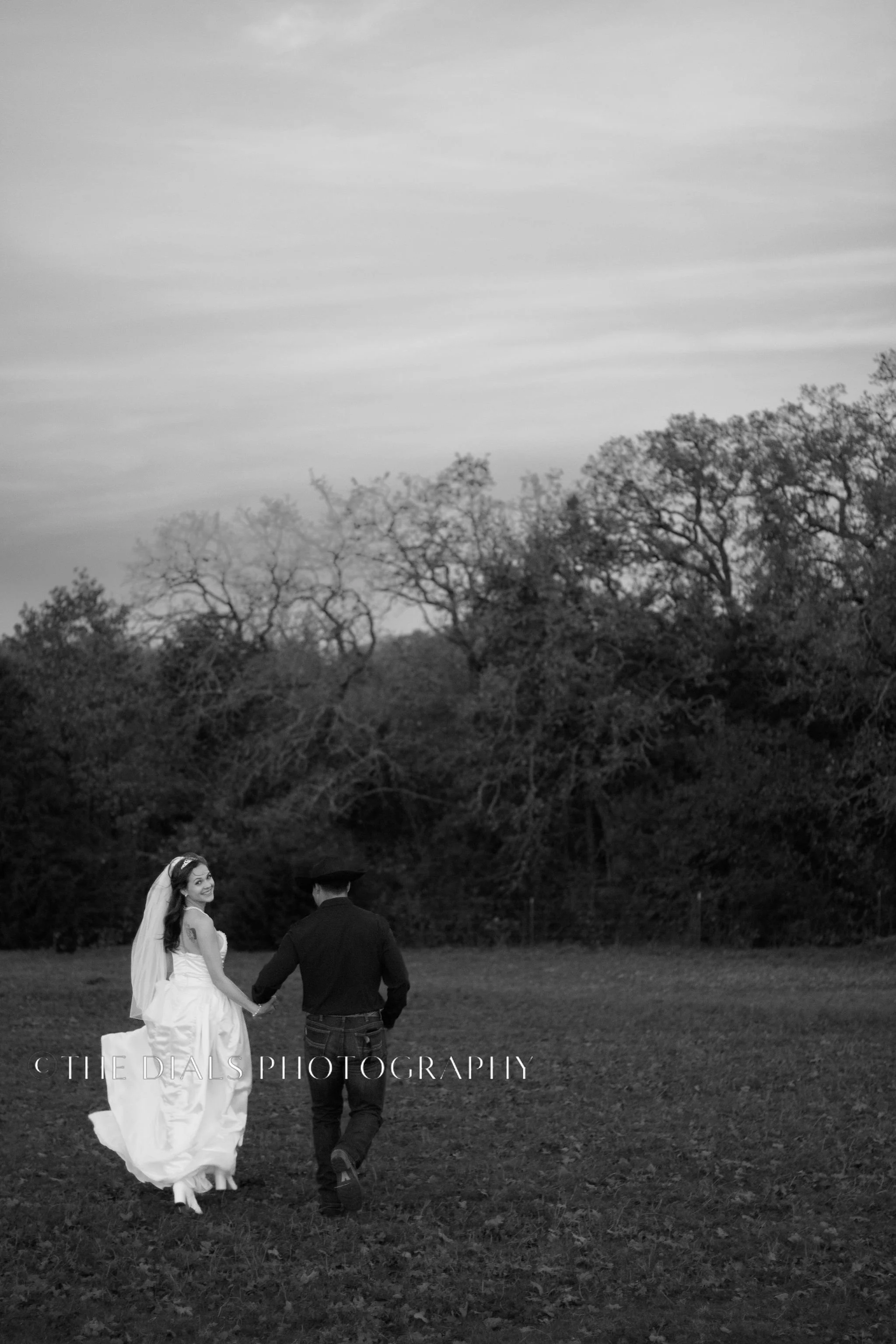 TheDialsPhotography_BridalPortraitsSession_WeatherfordTexas-31.jpg